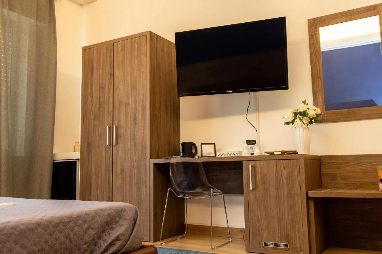 Exclusive Hotel Palermo 0*,